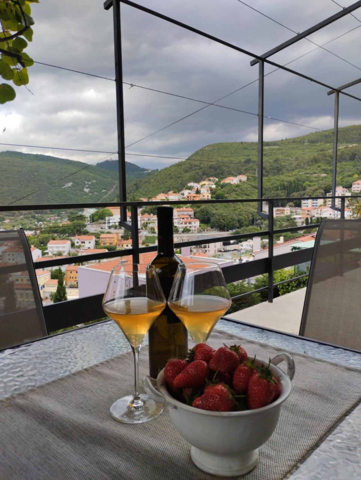 Nonna Laura Adriatic Dream Apartment With Sea View Rabac Exterior photo